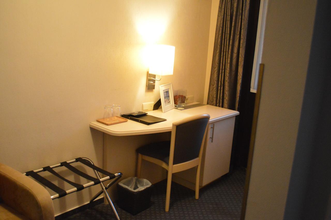 Hotel Honfleur ميدل كيرك المظهر الخارجي الصورة