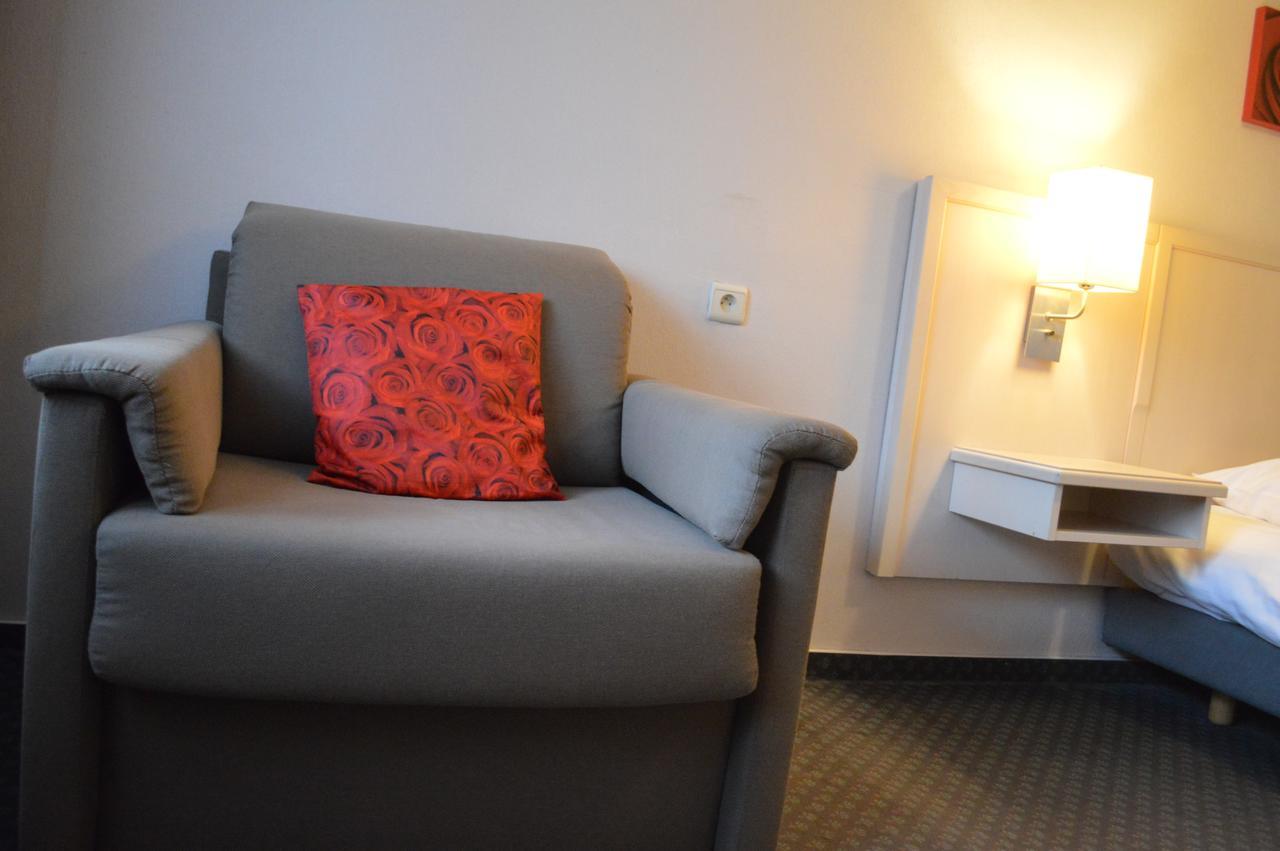 Hotel Honfleur ميدل كيرك المظهر الخارجي الصورة
