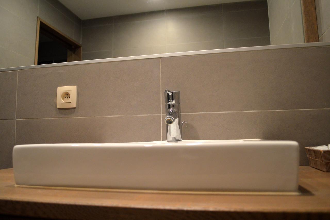 Hotel Honfleur ميدل كيرك المظهر الخارجي الصورة